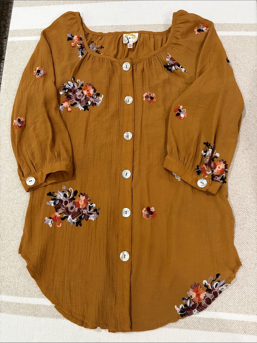 Anthropologie Fig and Flower Embroidered Button-Front Tunic 3/4 Sleeves Sz M